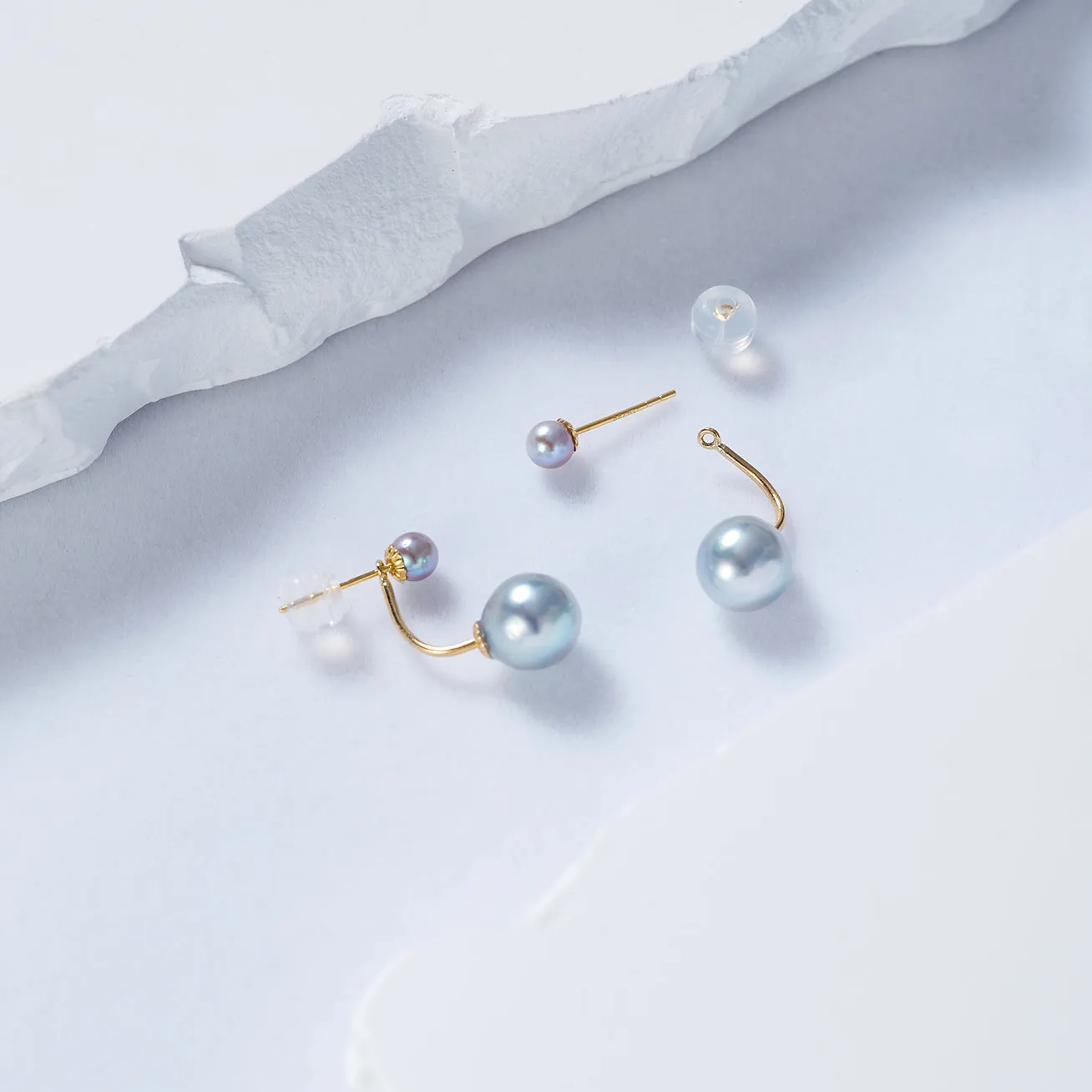 18K Gold Silver Blue Akoya Pearl Earrings KE00158