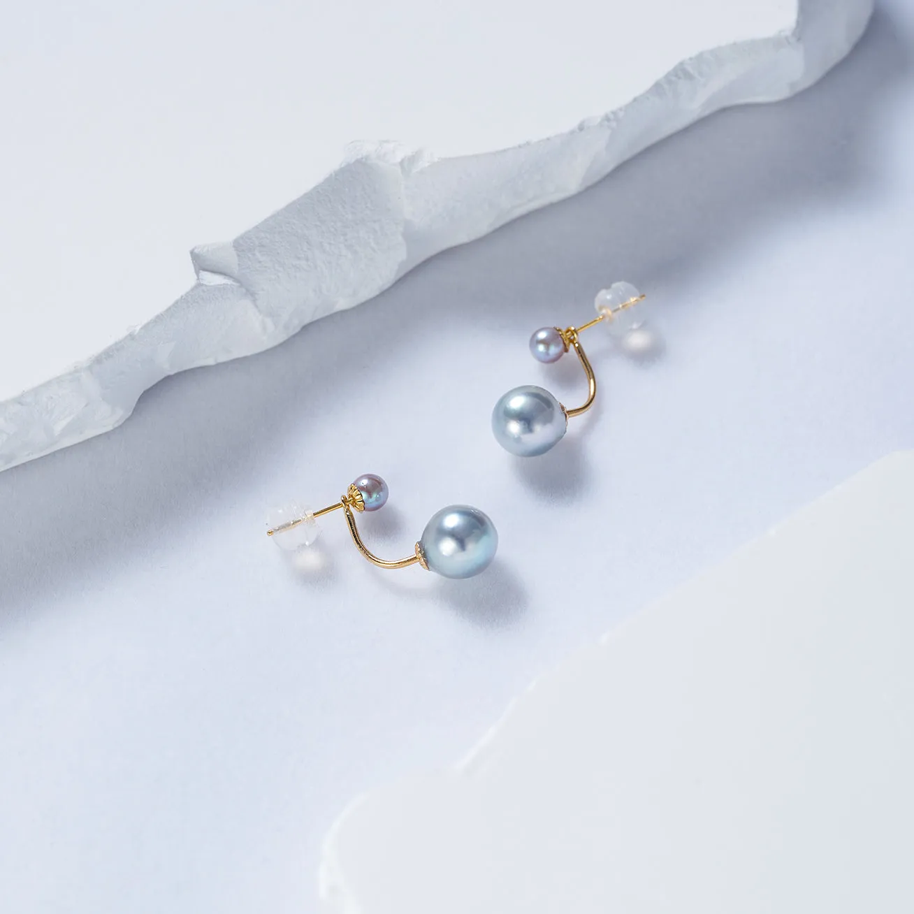 18K Gold Silver Blue Akoya Pearl Earrings KE00158