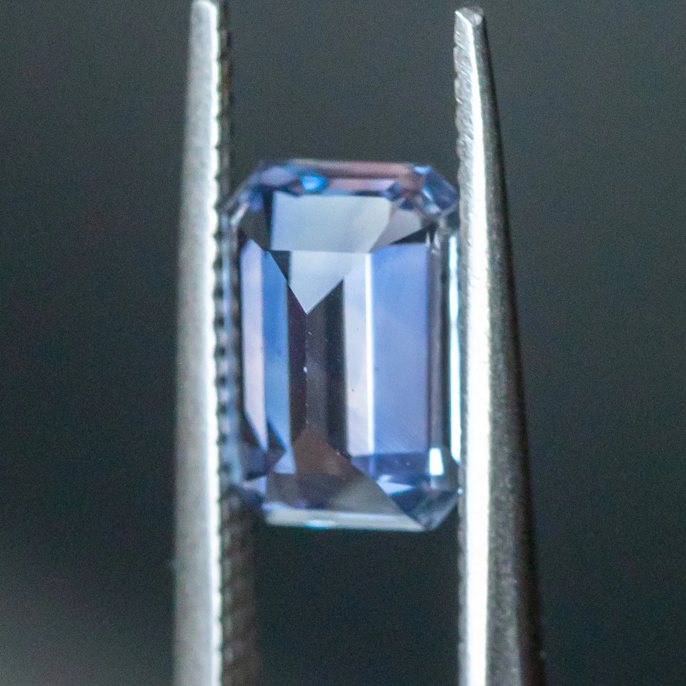 3.07CT EMERALD CUT MADAGASCAR SAPPHIRE, LAVENDER PURPLE, 9.30X6.44X5MM