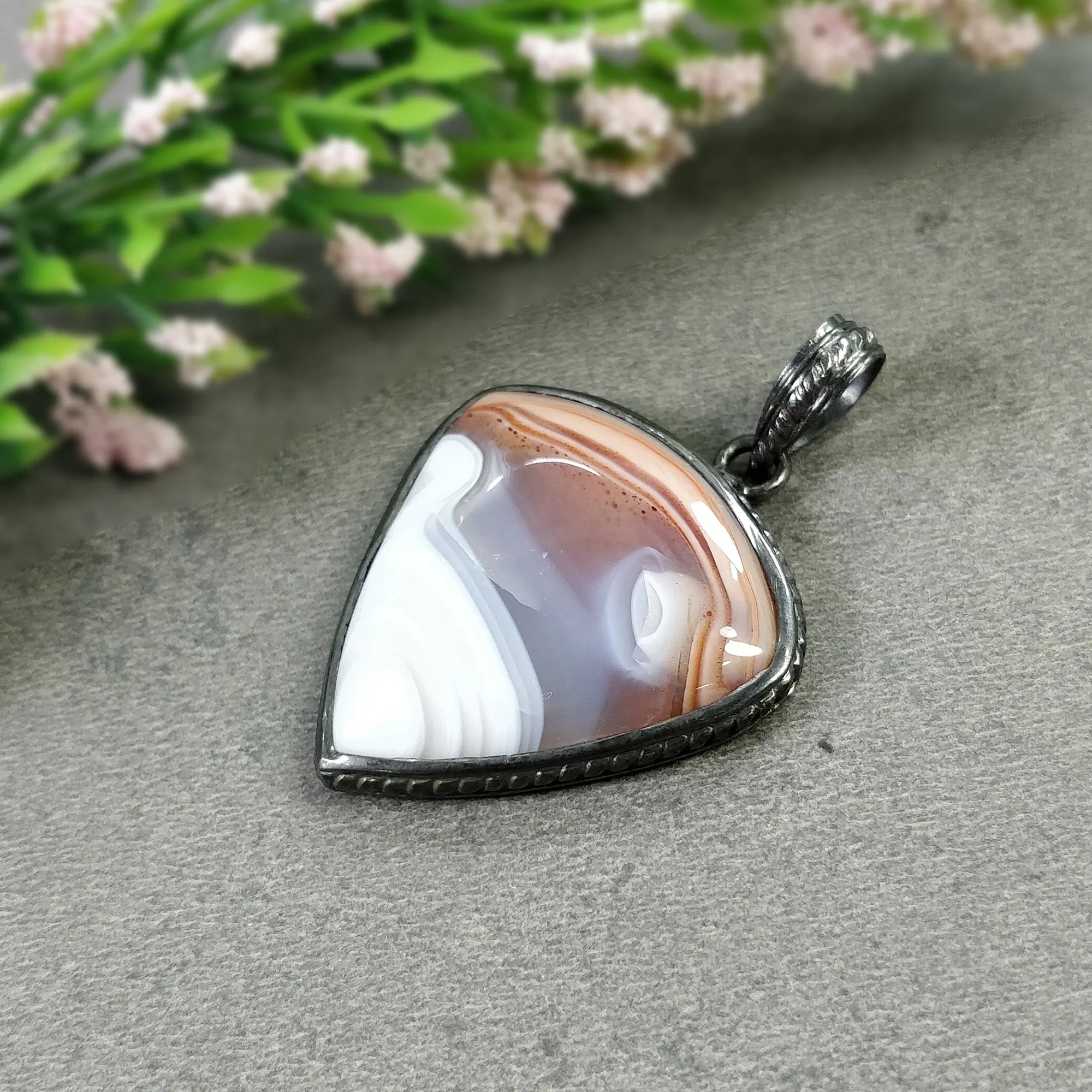 925 Sterling Silver PENDANT : 11.67gms Natural BOTSWANA AGATE Gemstone Heart Shape Victorian Silver Bezel Set Pendant 1.75"