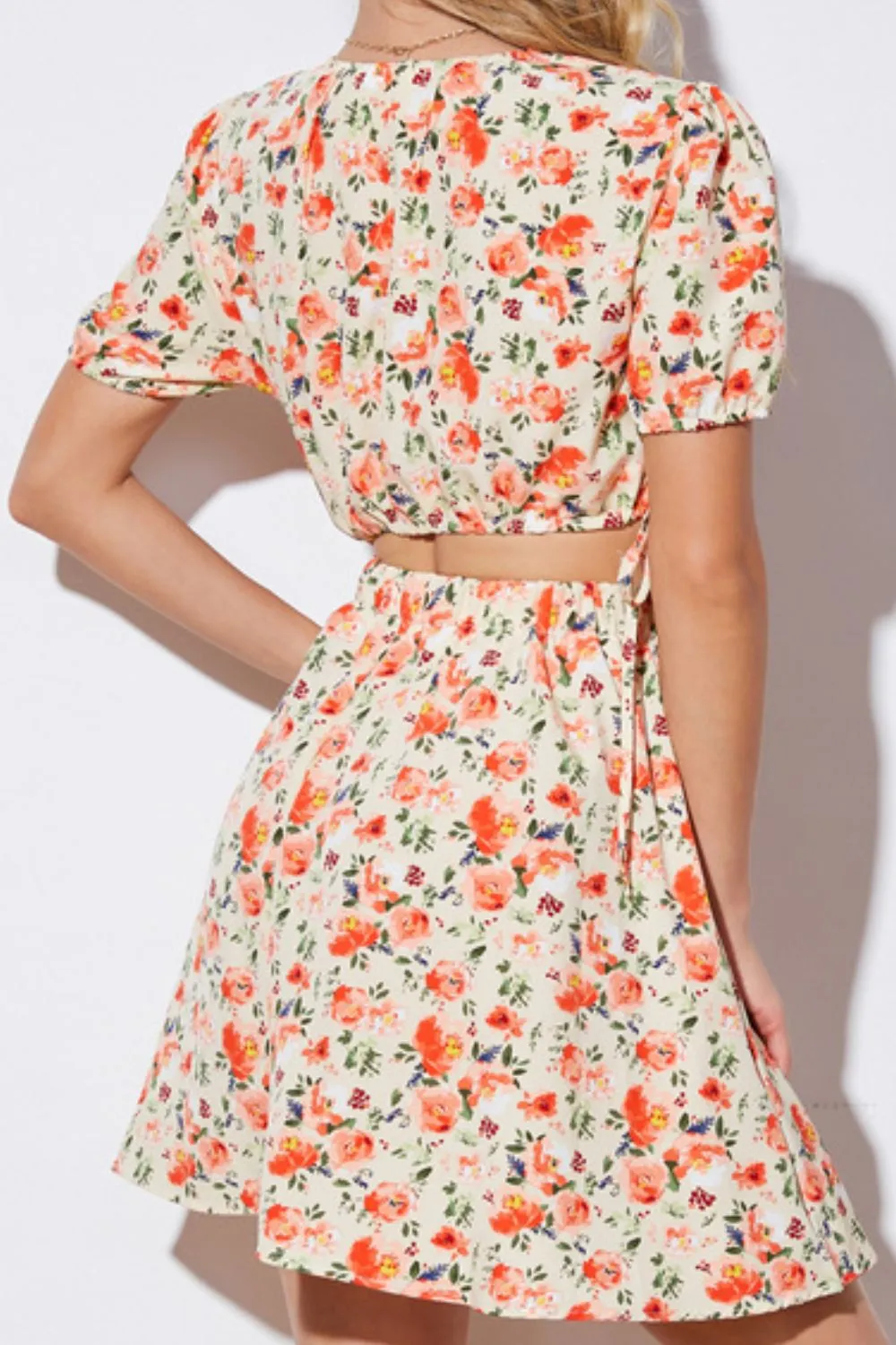 Chic Floral Cutout Dress: Perfect Summer Beach Wedding Guest Attire for Women