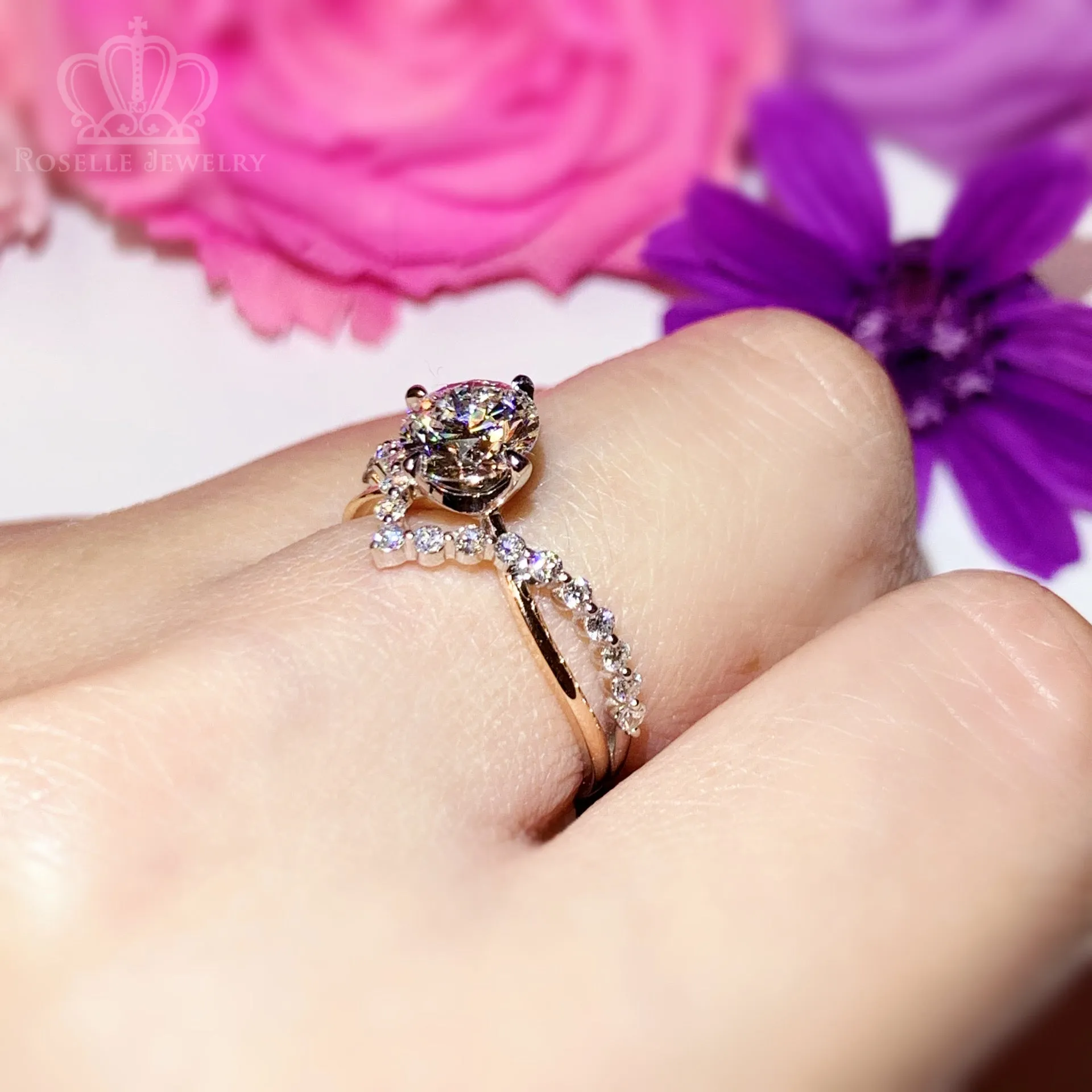 Two Tone V shape Side Stone Diamond Engagement Ring - LGR042