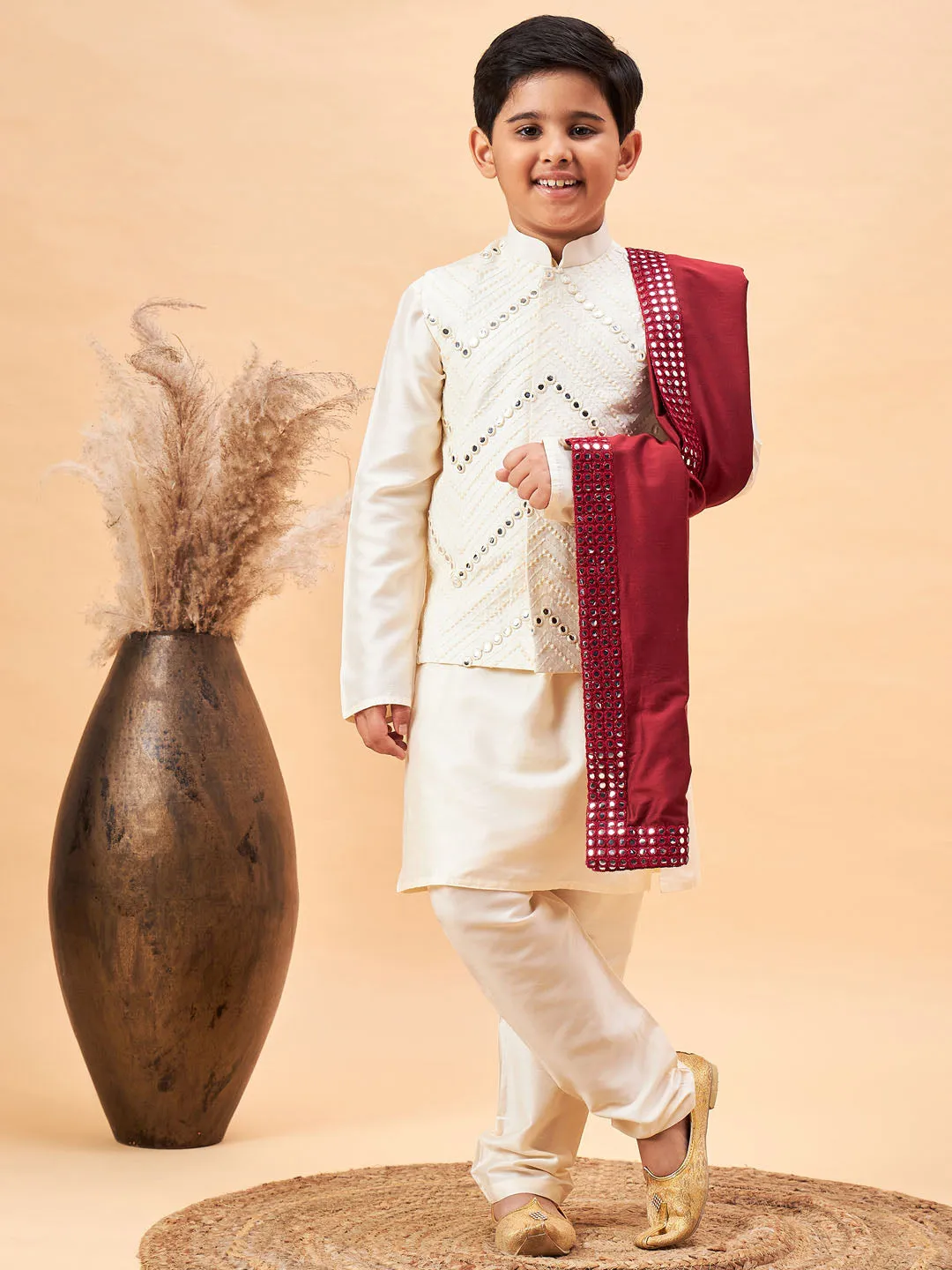 VASTRAMAY Boy's Cream Mirror Work Jacket And Solid Kurta Pyjama Set With Maroon Ethnic Dupatta