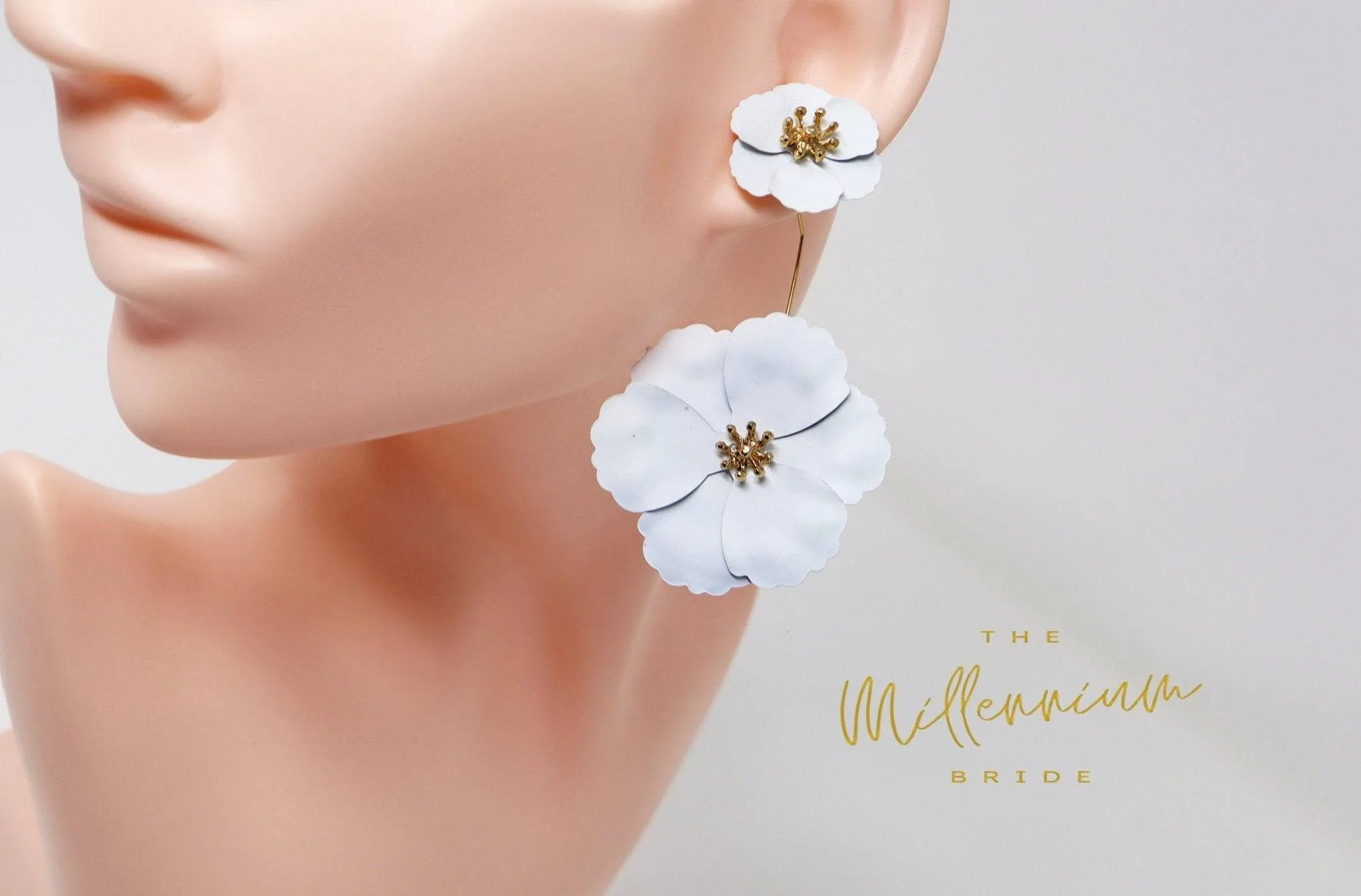 White Flower Dangle two in one Earrings, Bridal Jewelry, Bridal Stud Earrings, dangle Earrings, Statement Earrings, Bridesmaid Earring.